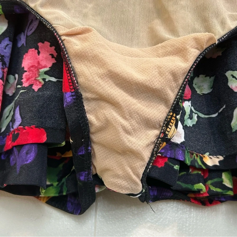 Westbound Beach Summer Swimwear Floral One Piece Skirt Swimsuit Size 24. - Picture 9 of 14